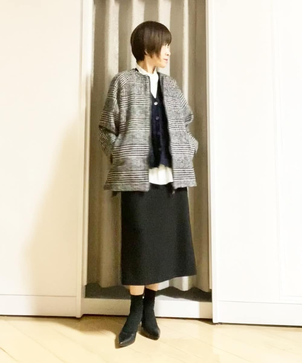 大人の余裕を漂わせたモノトーンコーデ