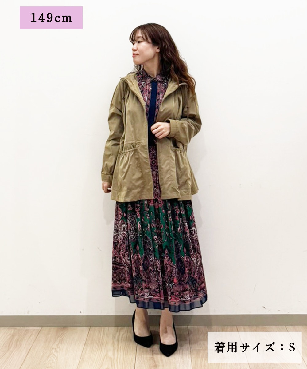 ほどよい光沢感で品よくレディな一枚