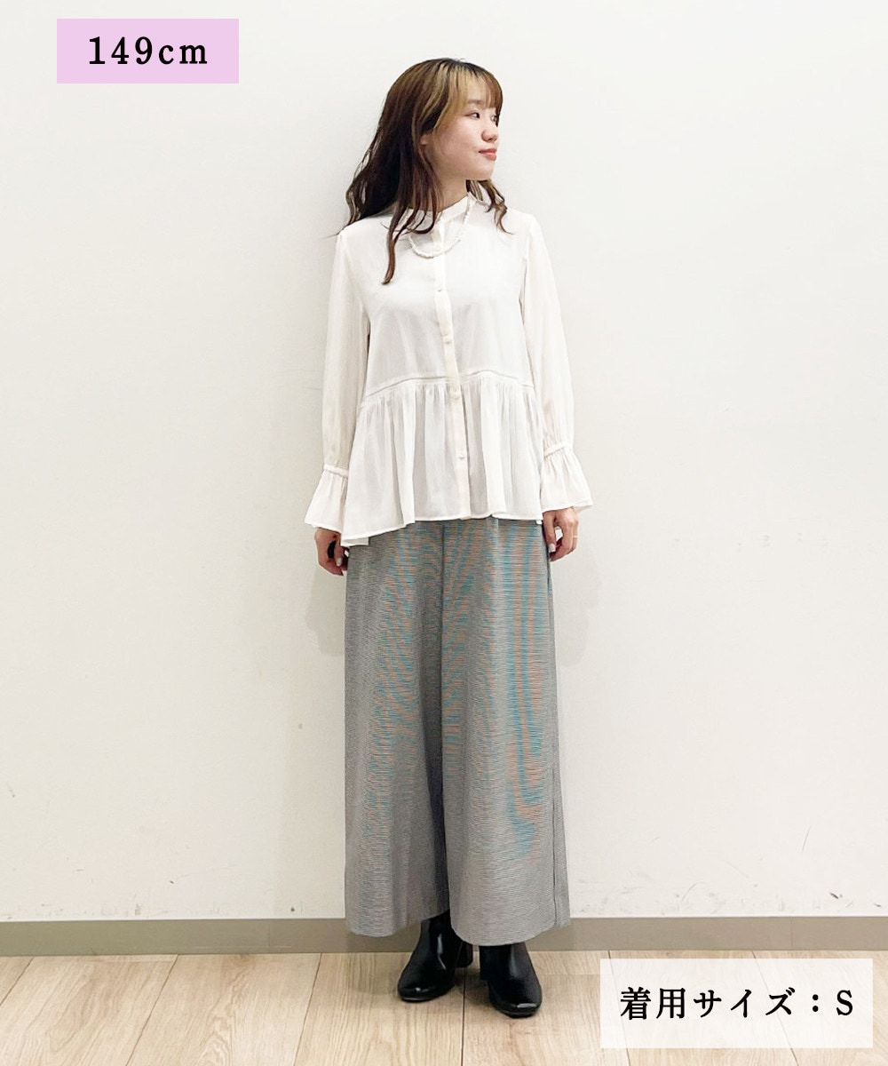 パウダリータッチで上品に決まる一枚