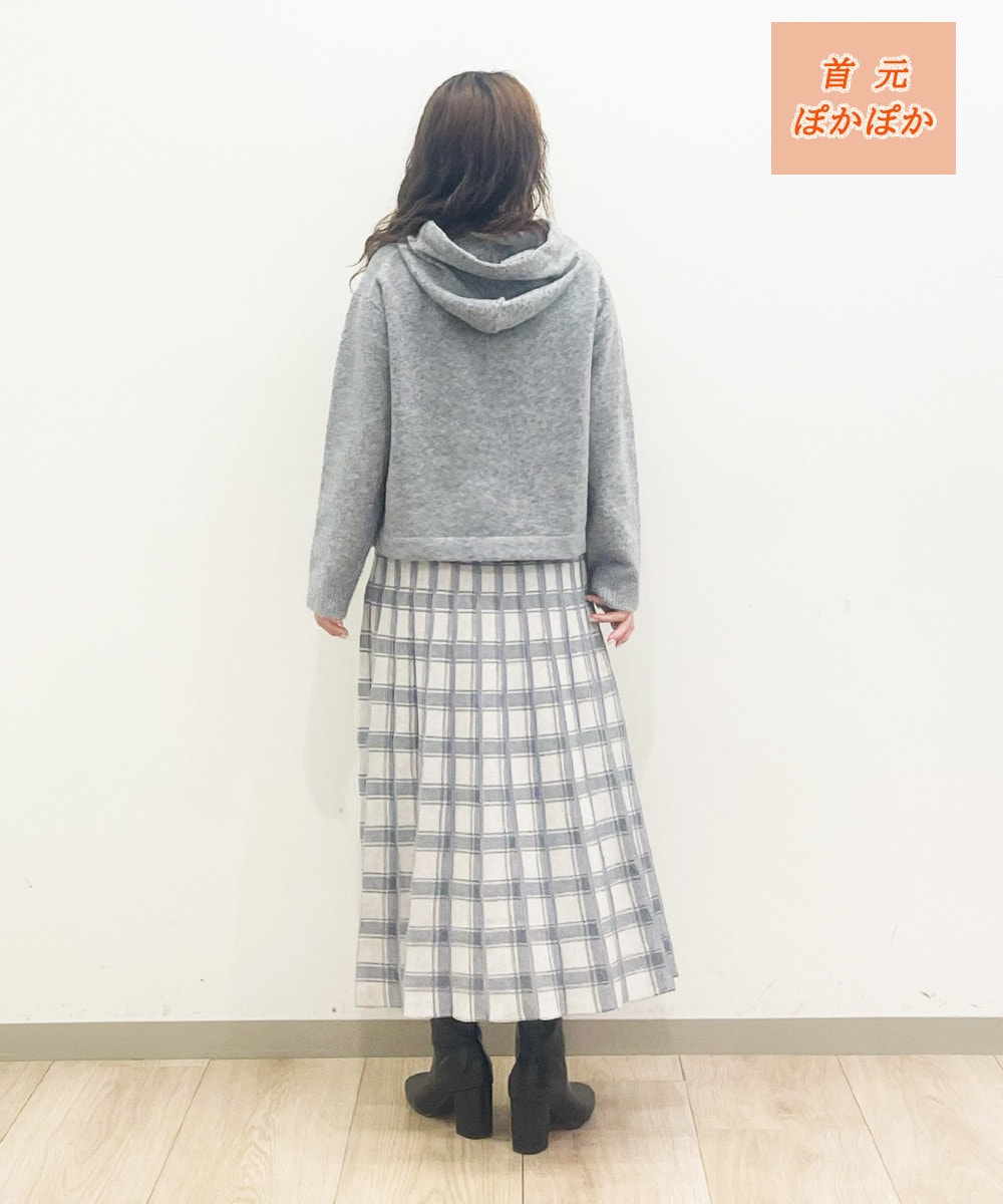 ニット素材でカジュアルすぎないのが◎