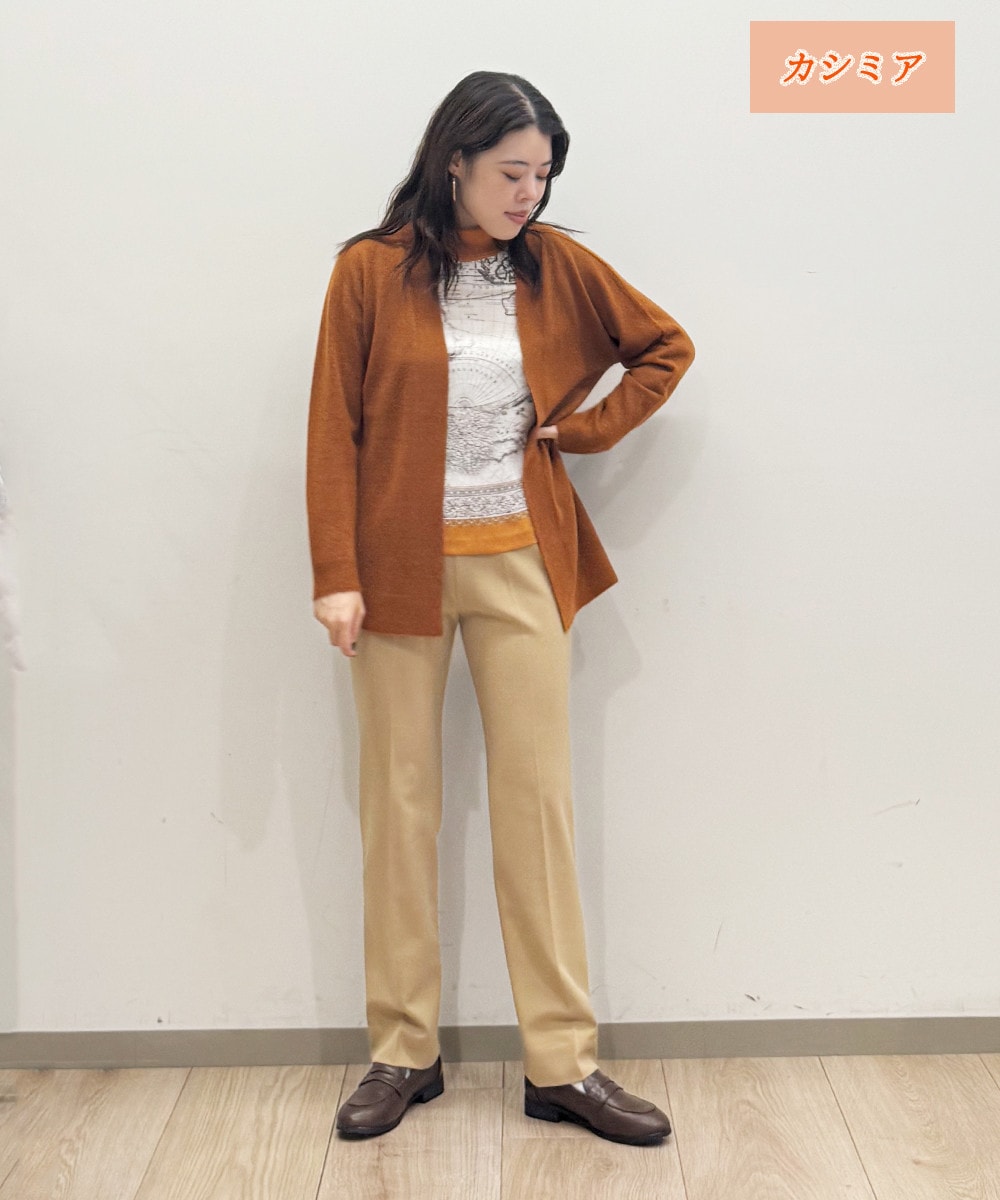 シンプルでどんなシーンにも着たくなる