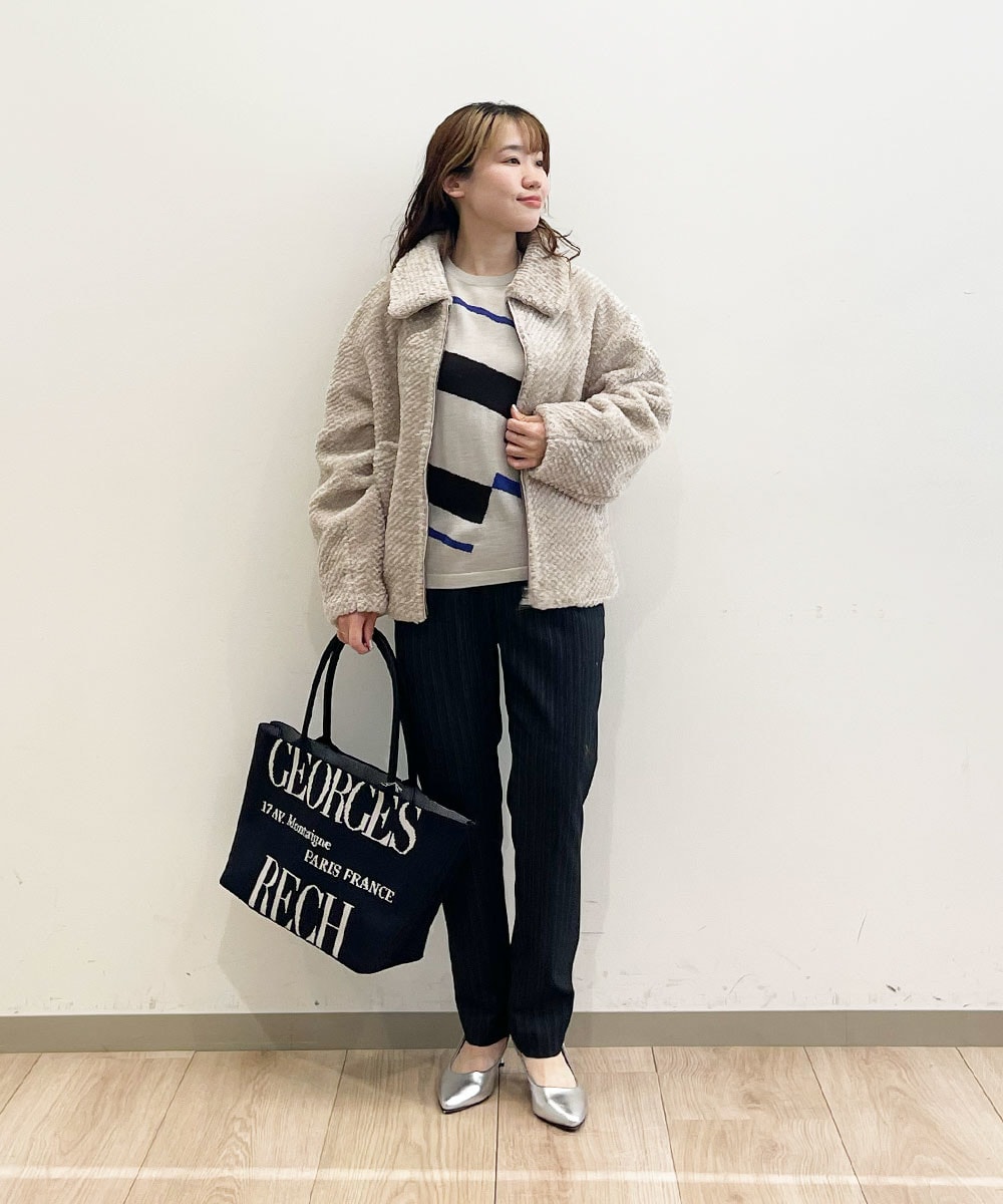 可愛らしい表情感で鮮度感ある着こなしに