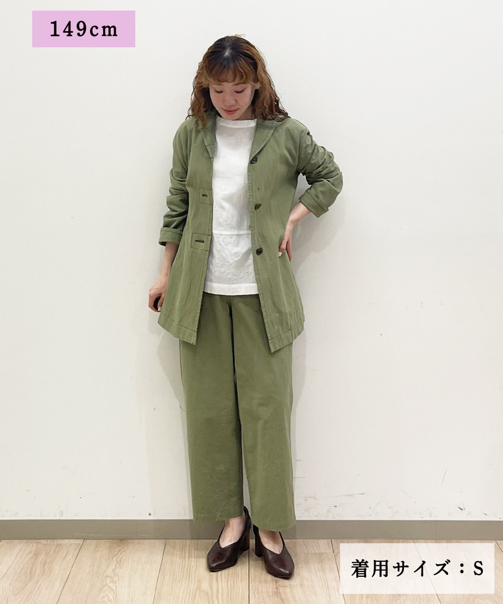 カジュアルにもきれいめにも着こなせる一着			