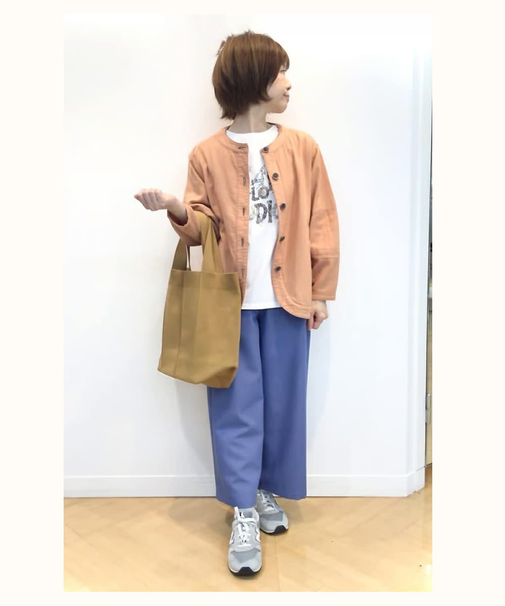 春コーデに適度なカジュアルさをプラス