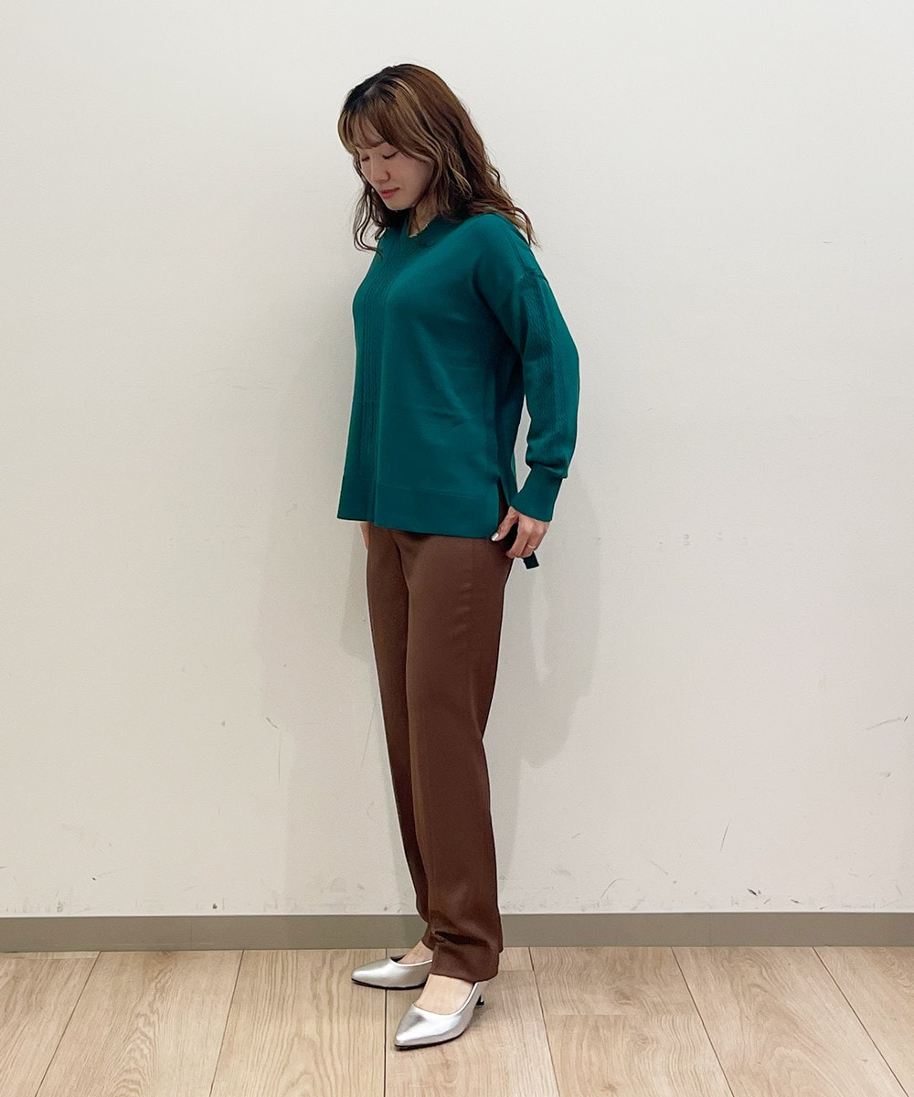 奥行きのあるグリーンで大人レディに