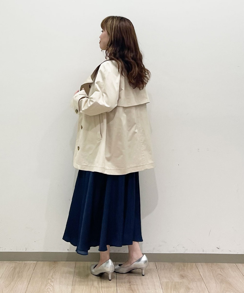 バランスの取りやすいミドル丈コート