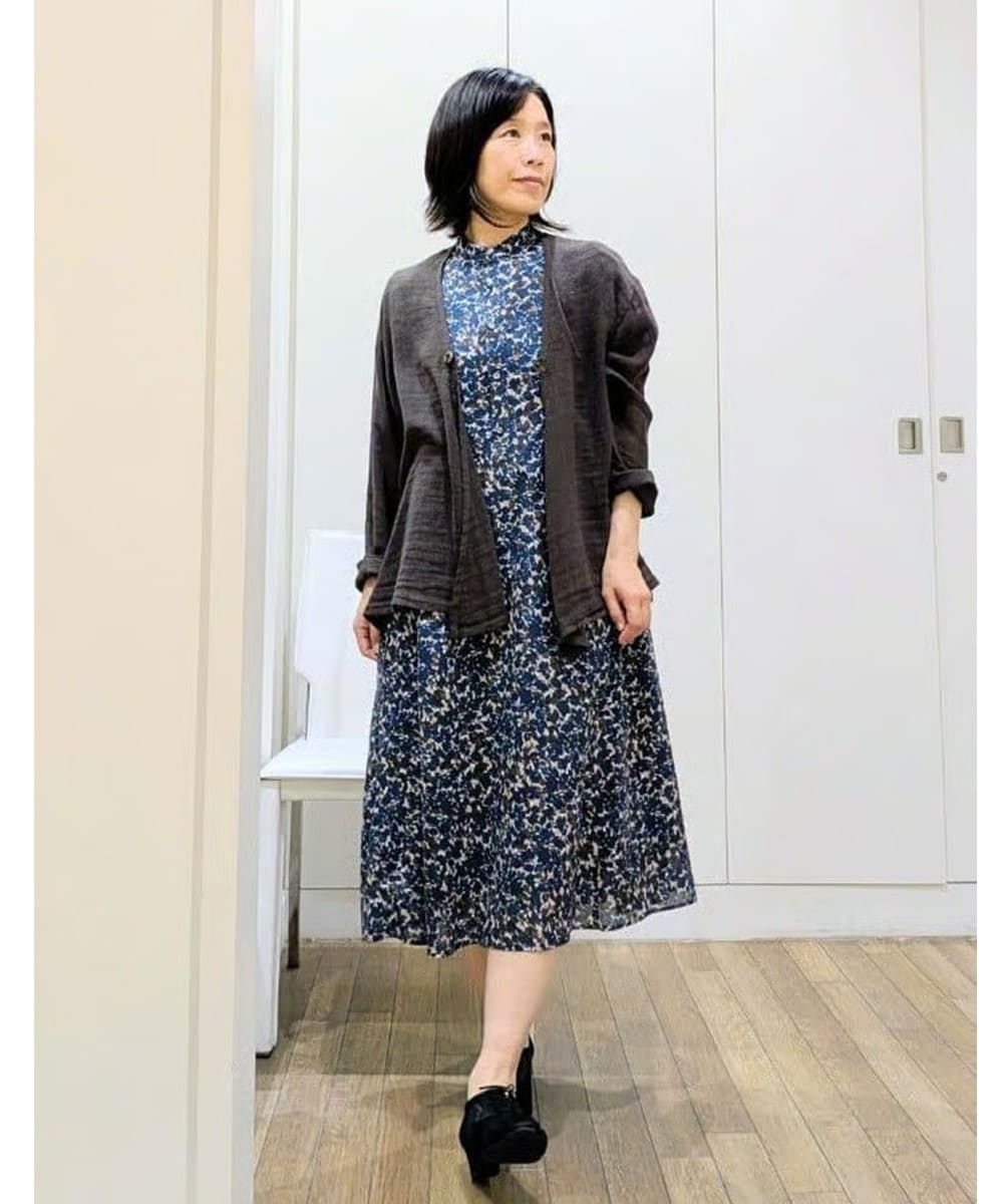 軽くて、持ち運びもしやすいシアー素材