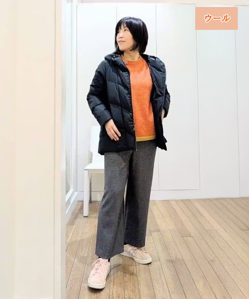 素材感で魅せる、大人の上質ニット