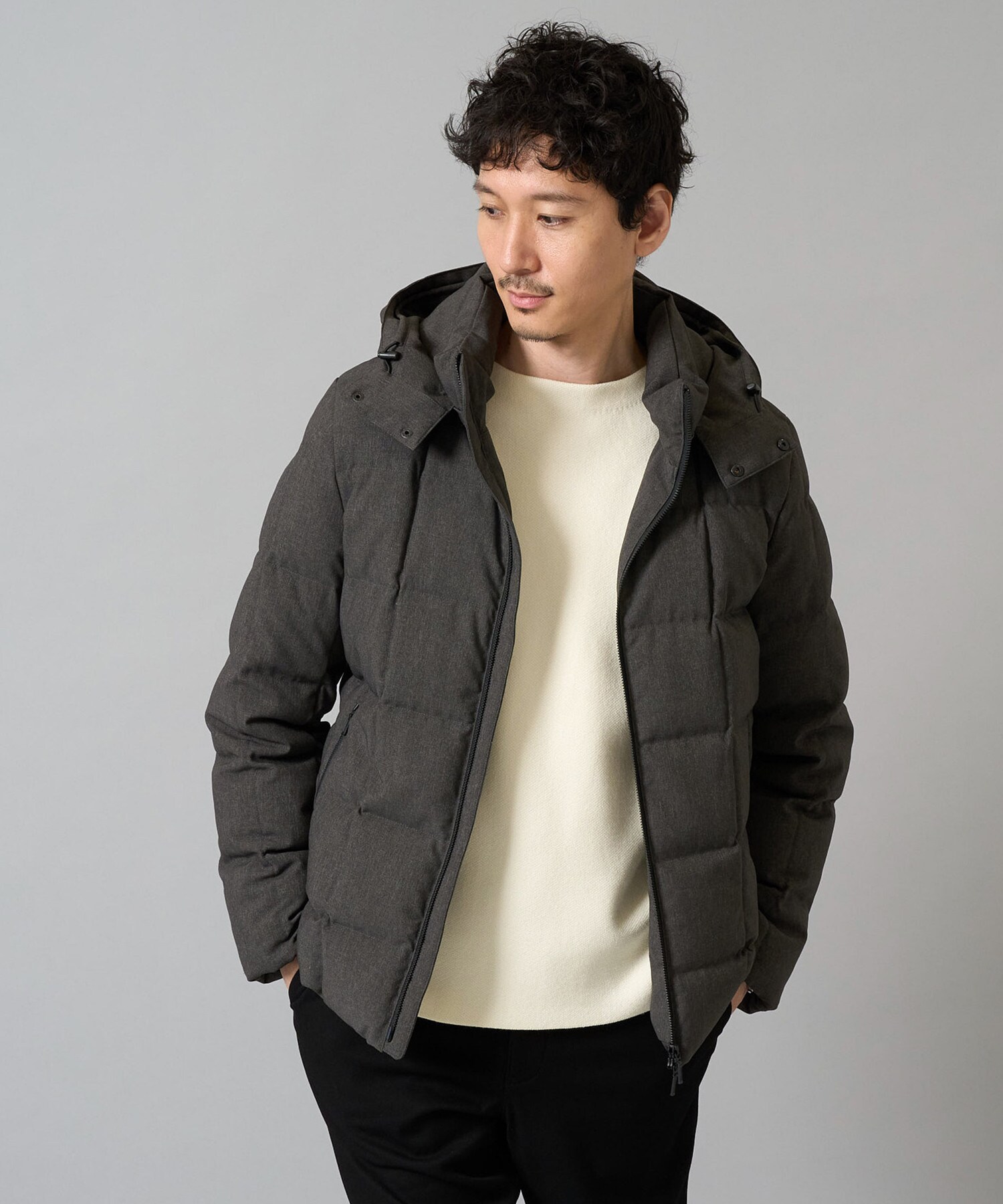 フードストレッチダウンブルゾン