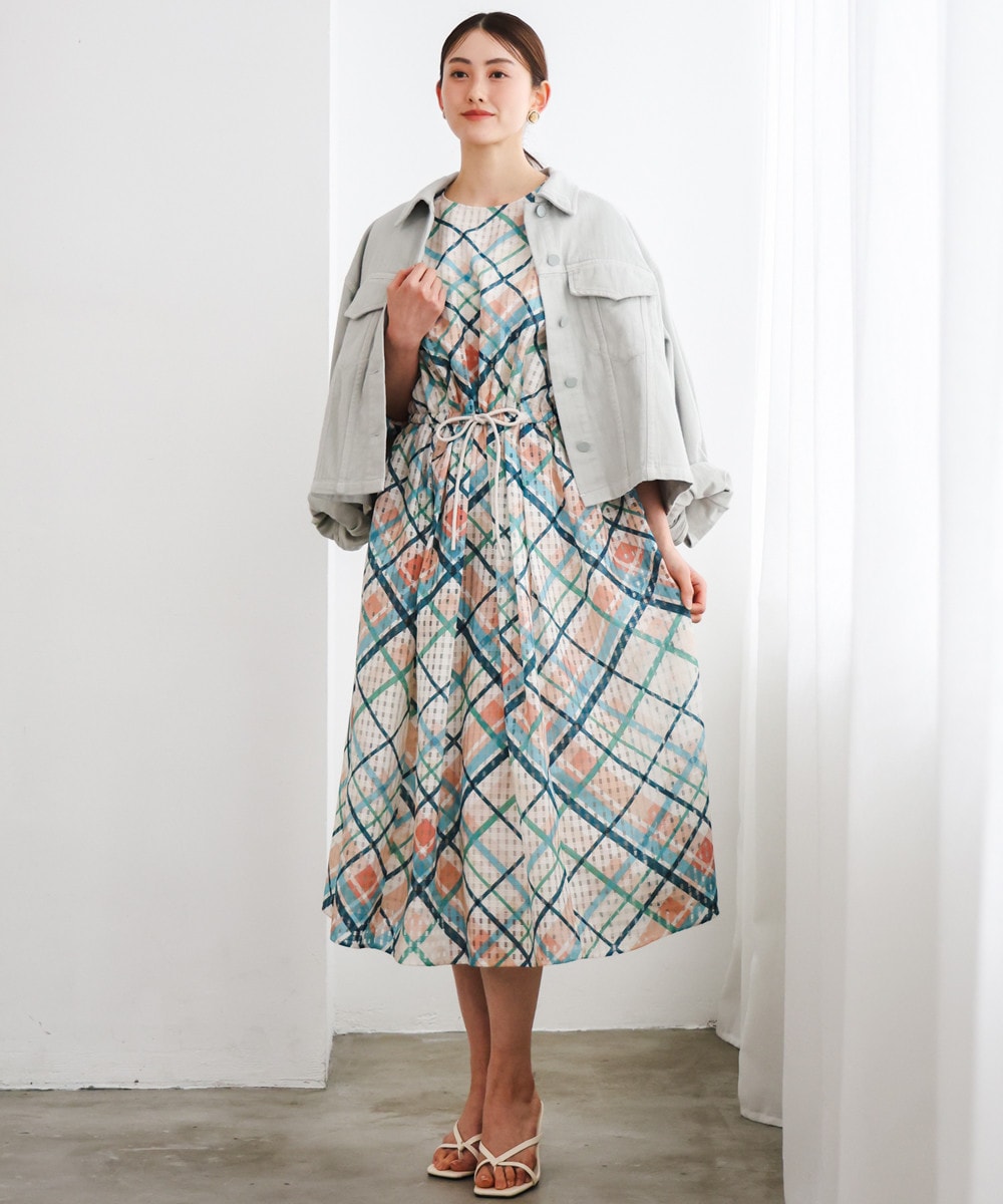 デニムブルゾン×ワンピース