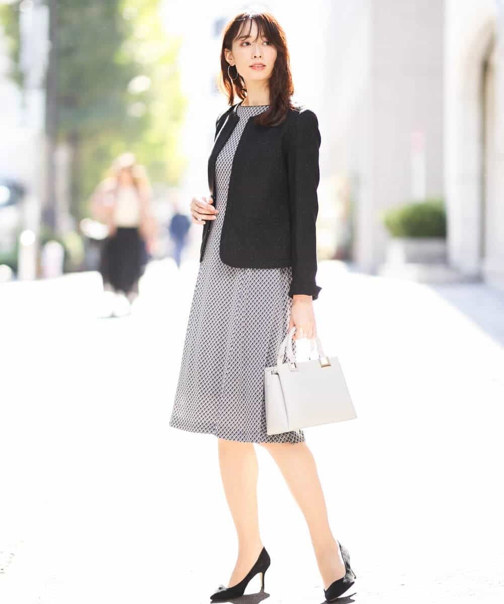 MK ミッシェルクランのジャージーワンピースを使ったオフィススタイル 2