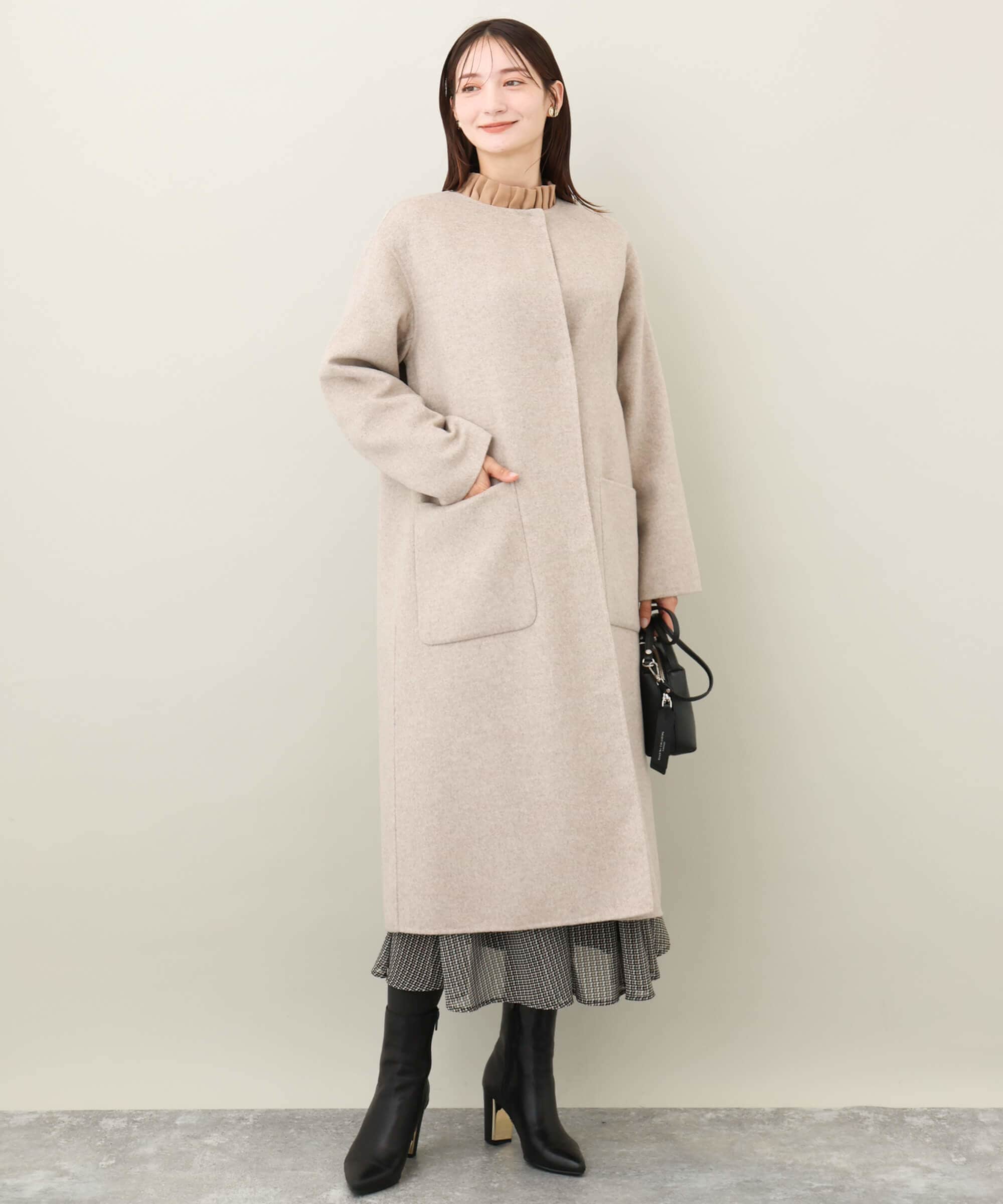 MK ミッシェルクランのロングコートスを使ったコーディネート 2