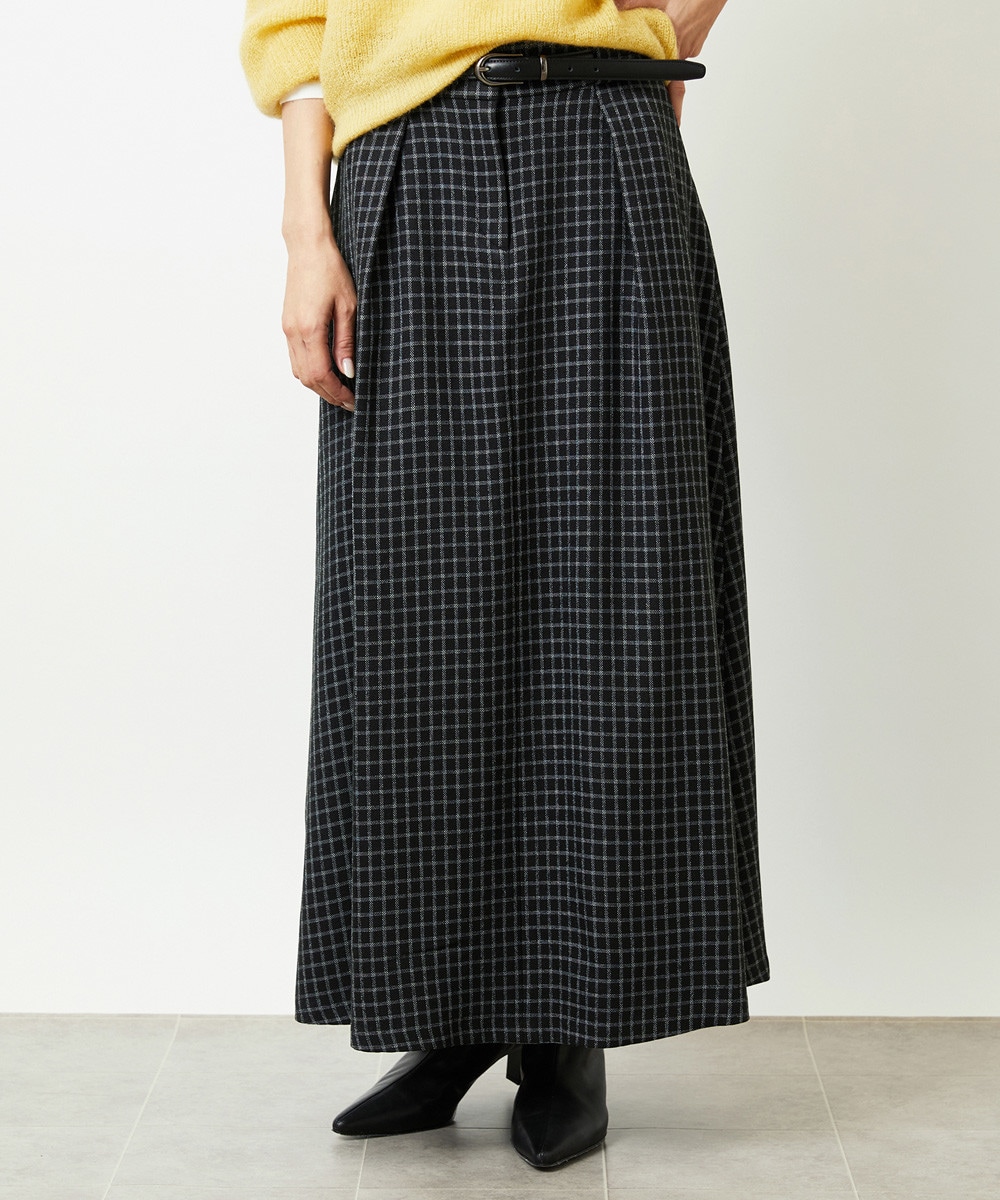 ニットに合わせたいボトムス