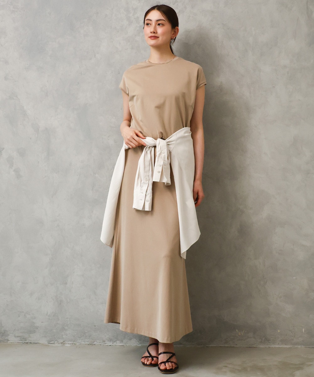 カットソー×ロングフレアスカート