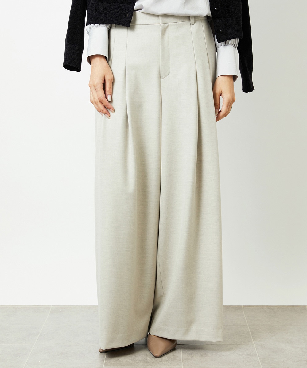 ニットに合わせたいボトムス