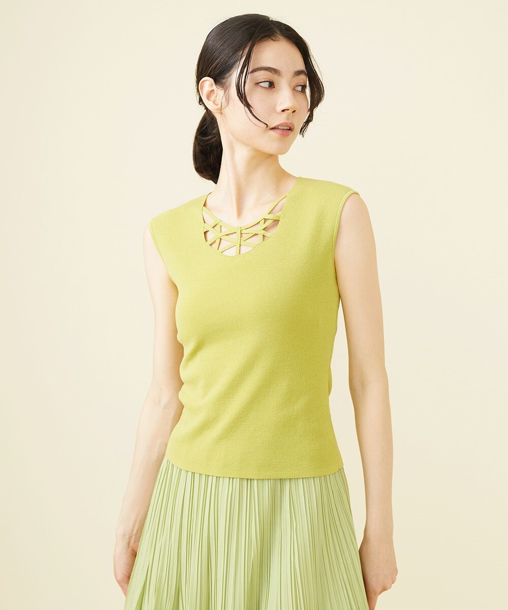 Cross design knit