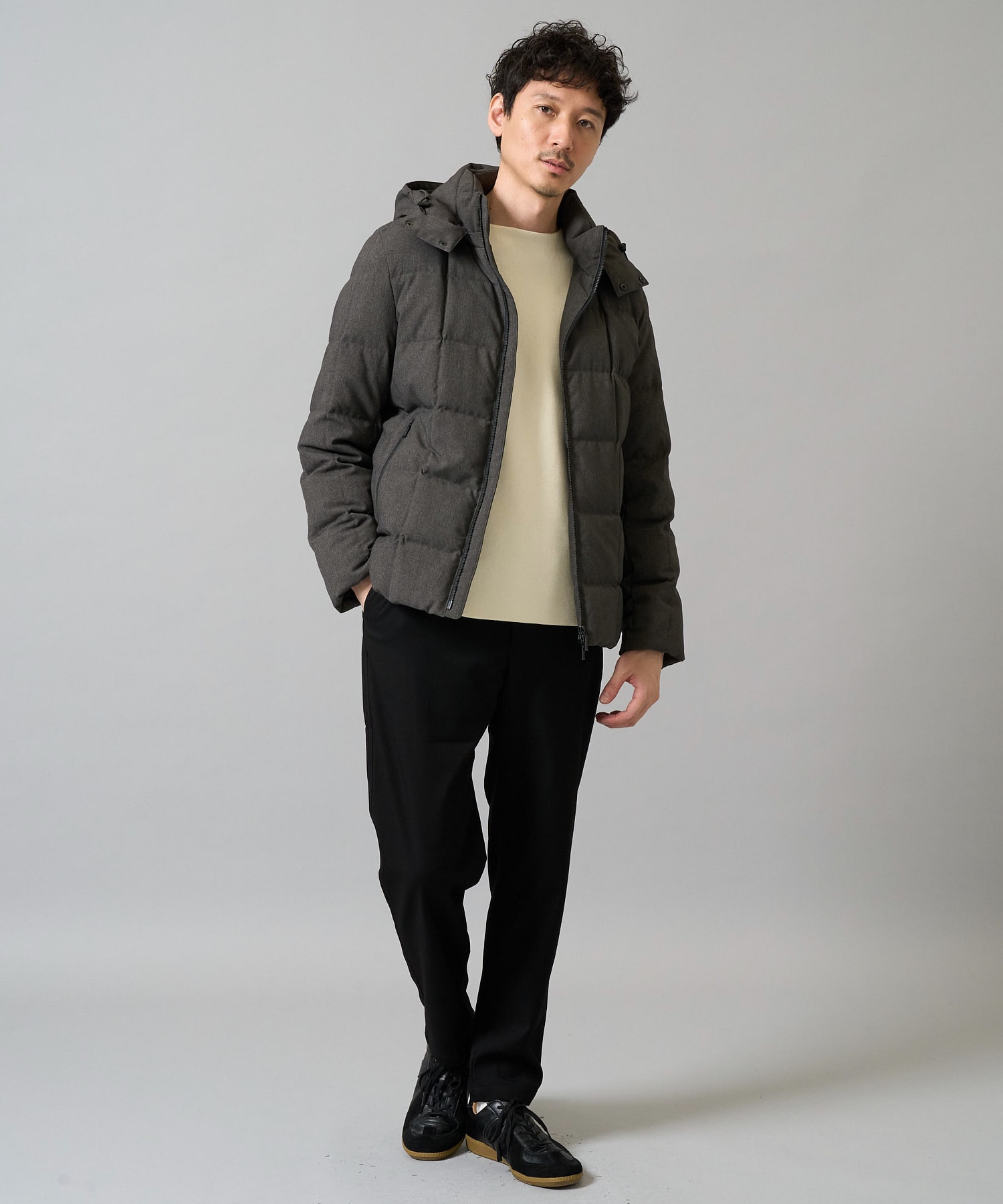 フードストレッチダウンブルゾン