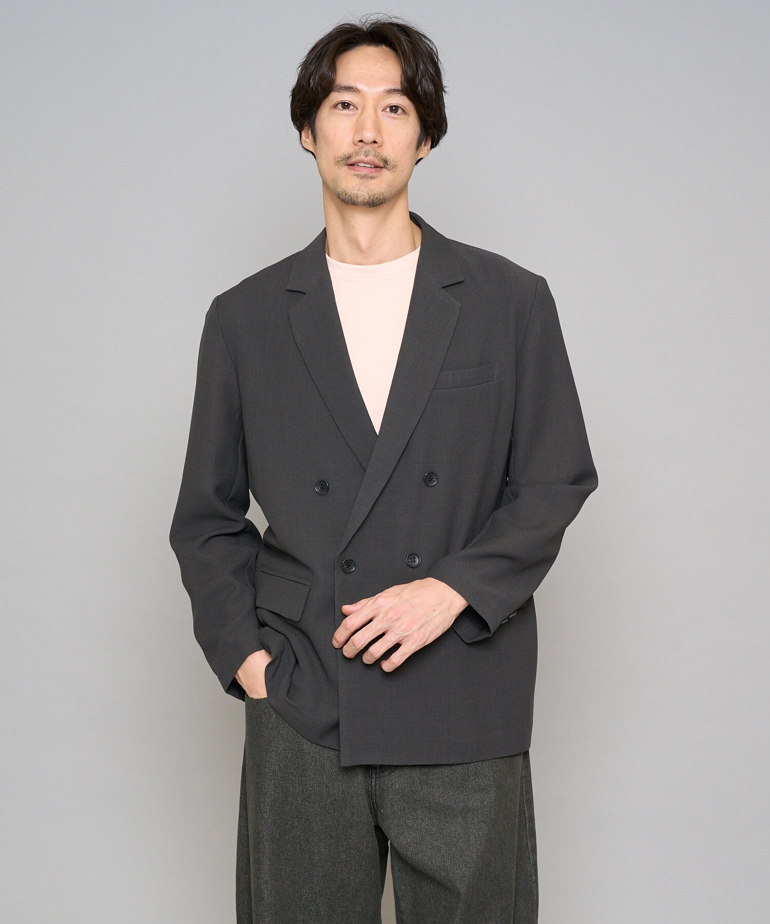 “ちゃんとして見える”のに、“気張って見えない”。