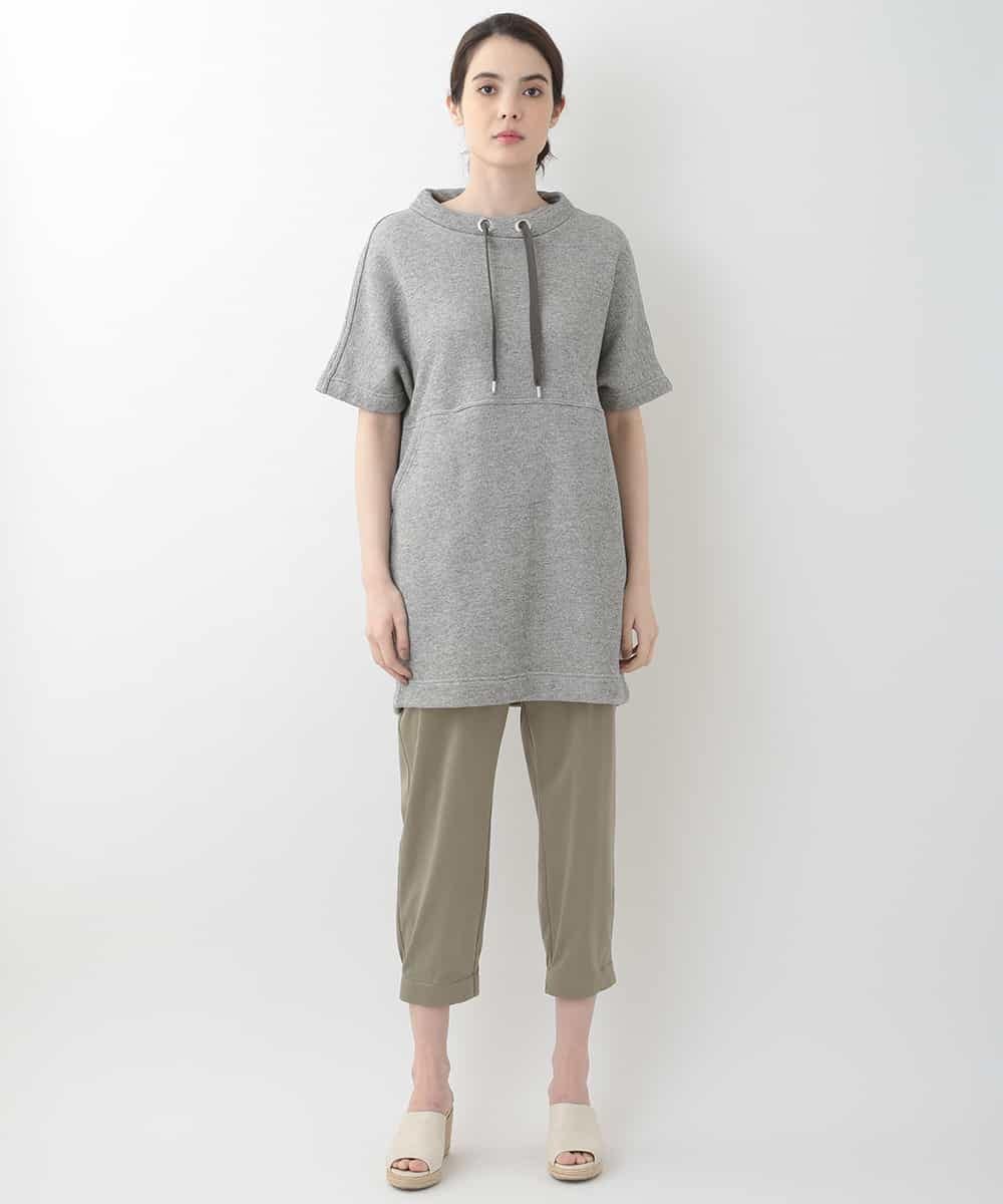 ジャン二 ロ ジュディチェ おうちフィットネスにおすすめのジャージーパンツコーディネート 2