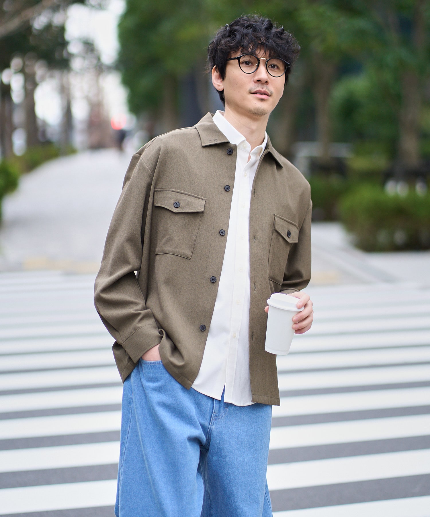 軽アウターで整える初春スタイル