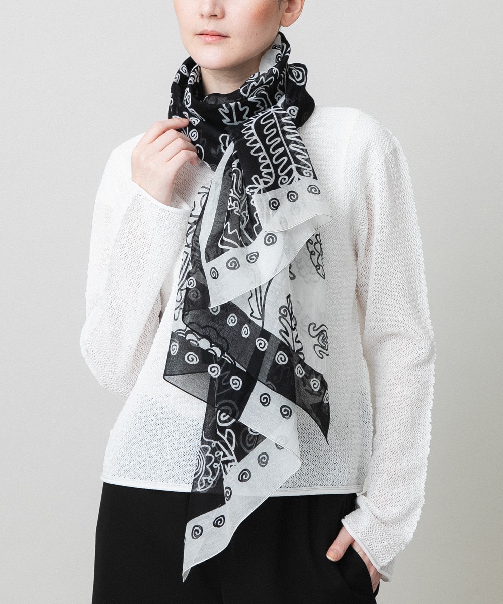 ボタニカルプリントストール