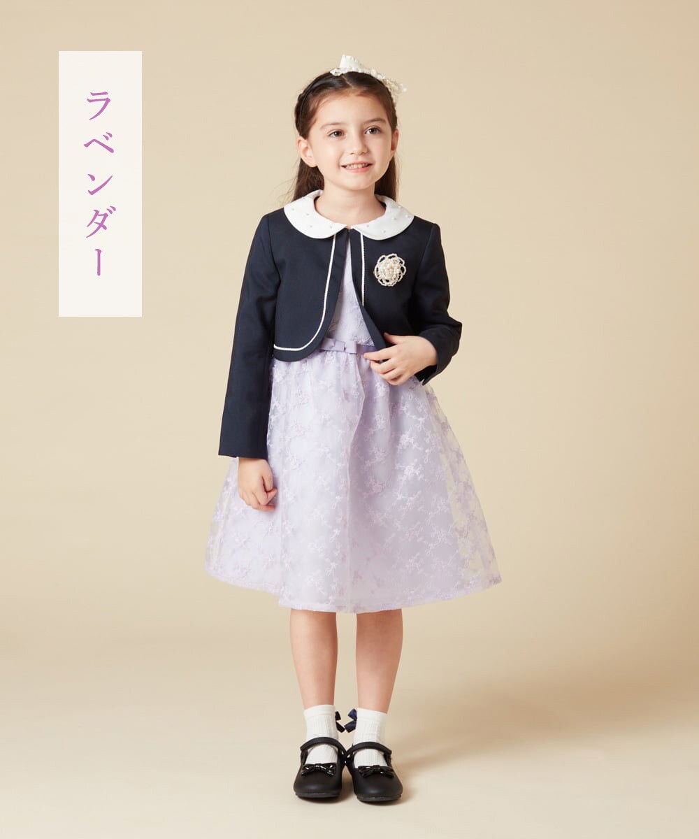 a.v.vのオーガンジーフラワー刺繍ワンピースを使ったコーディネート１