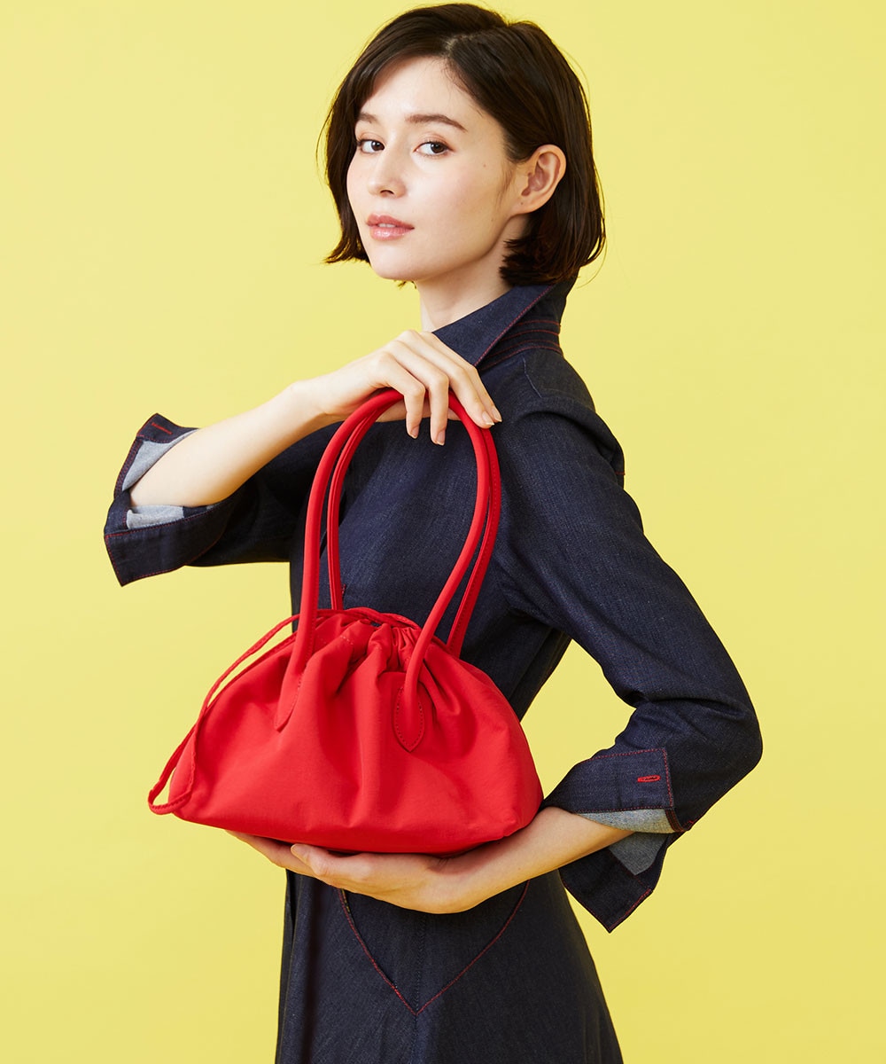 ナイロン巾着バッグ