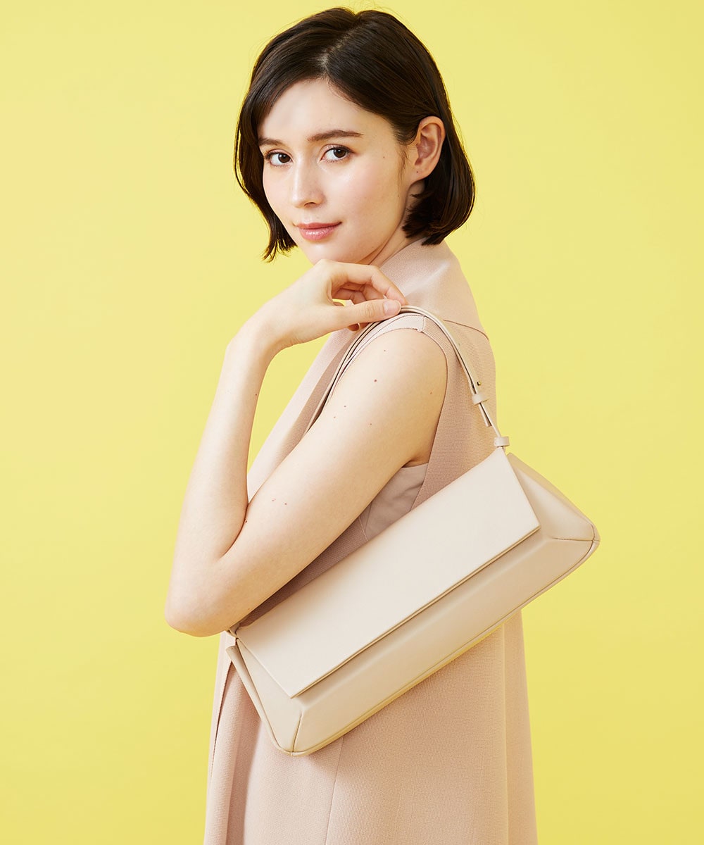 レクタンギュラーレザーバッグ