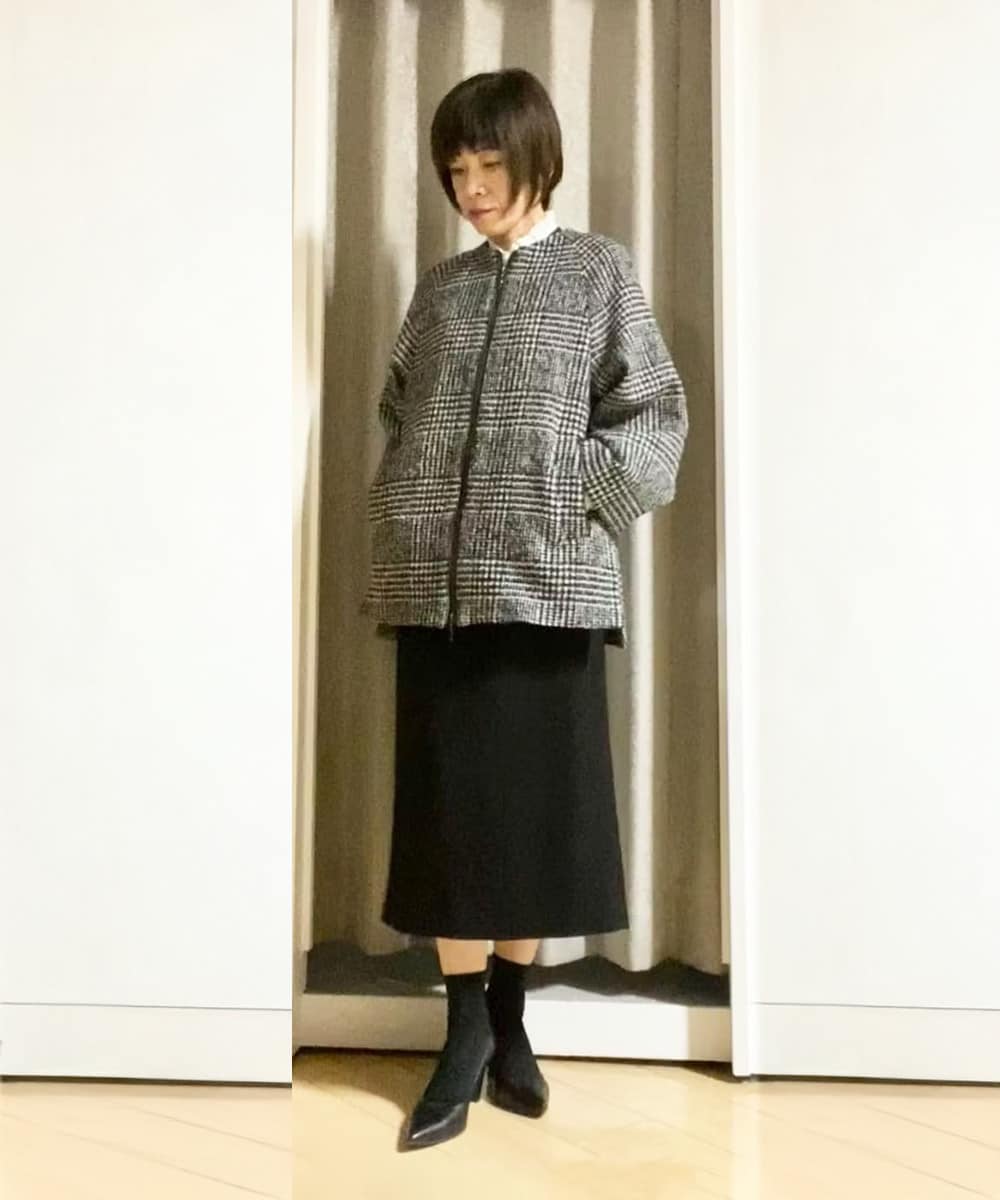 大人の余裕を漂わせたモノトーンコーデ