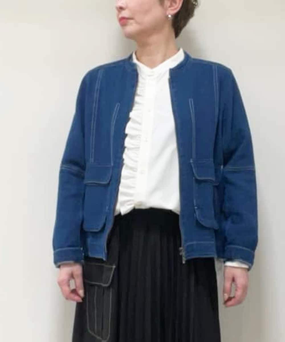 デニムブルゾンのアップ