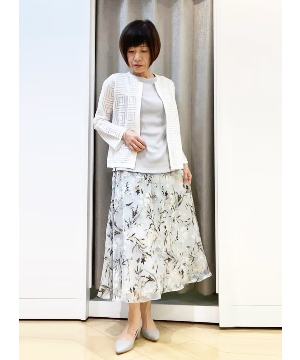 華やかでエレガンスな雰囲気を身にまとって