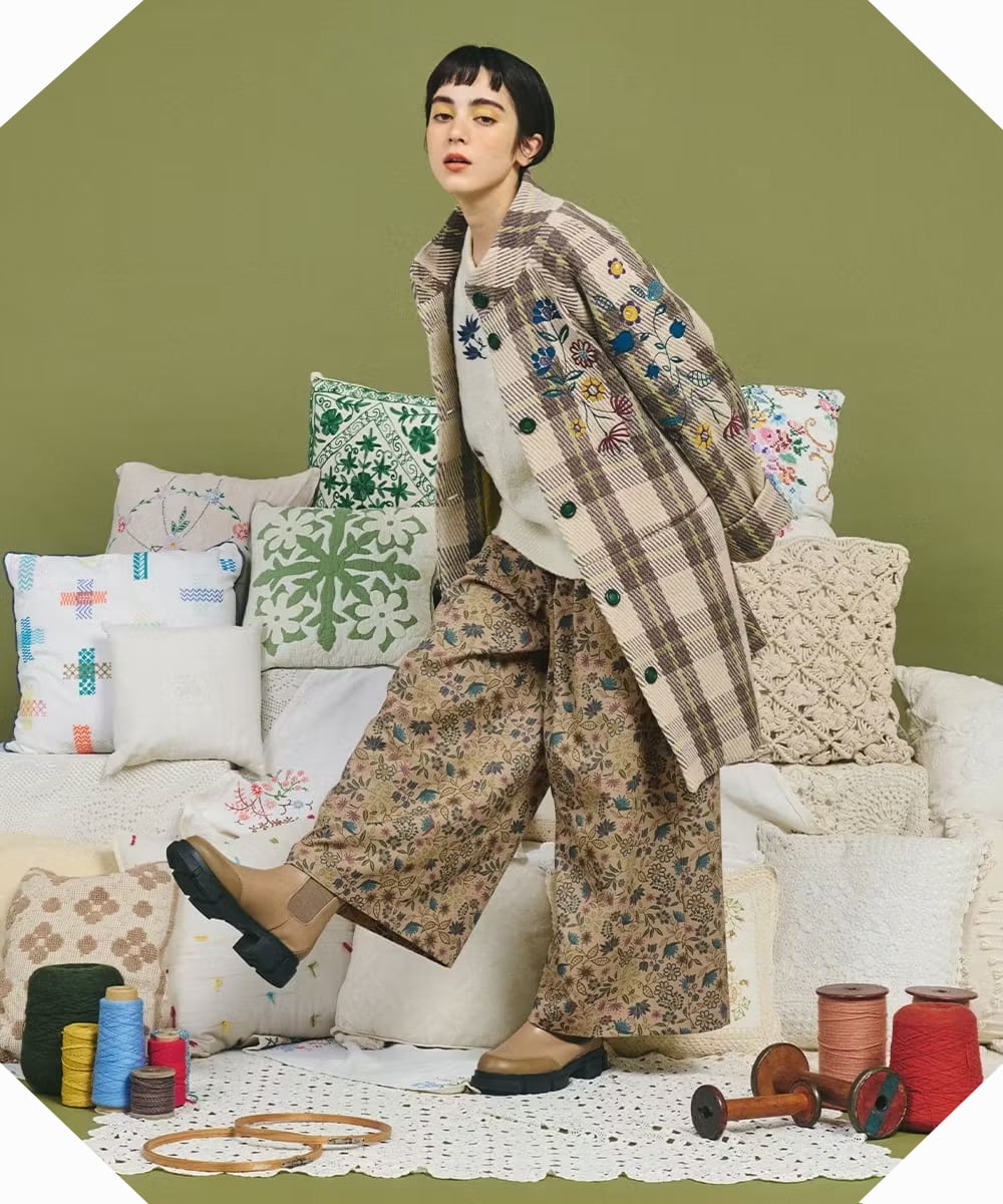 一枚で決まり！刺繍が贅沢な主役コート