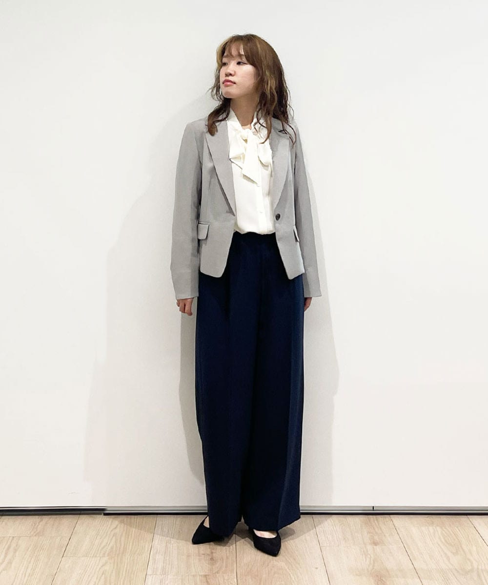 オールシーズン着用できる万能パンツ