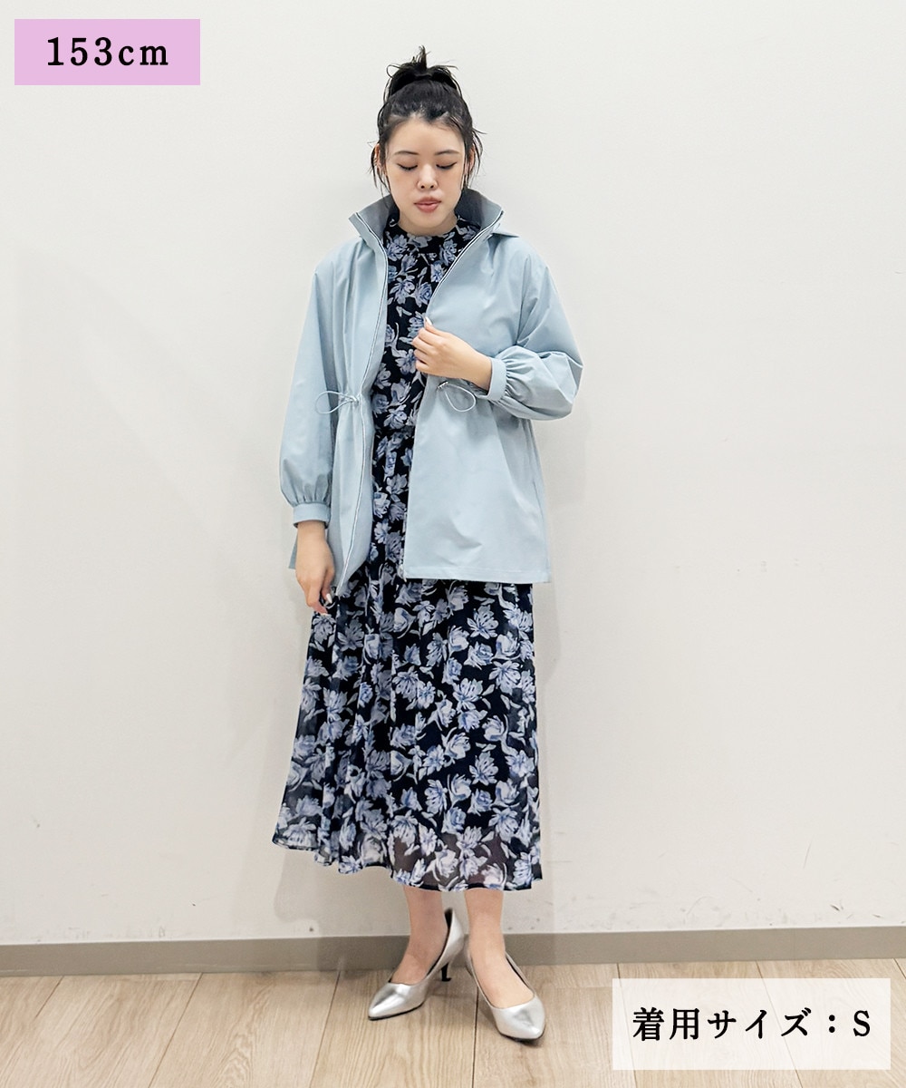 軽やかなスプリングコート