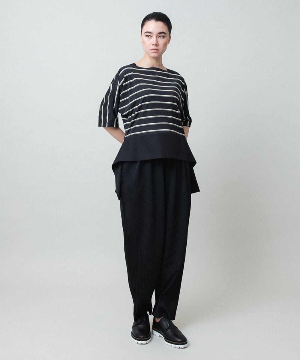 ランダムプリーツシルエットパンツ/洗える