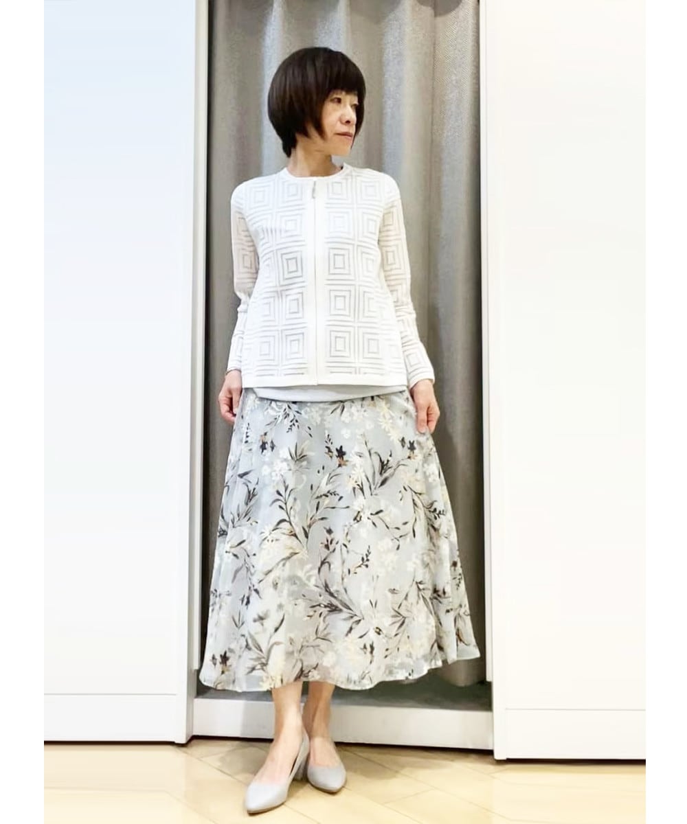 華やかでエレガンスな雰囲気を身にまとって