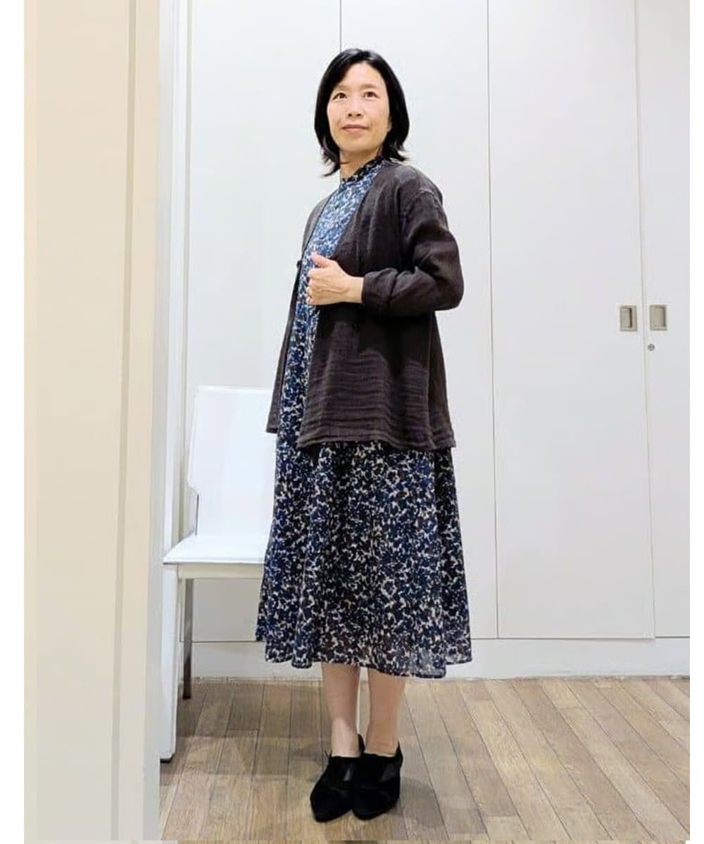 軽くて、持ち運びもしやすいシアー素材