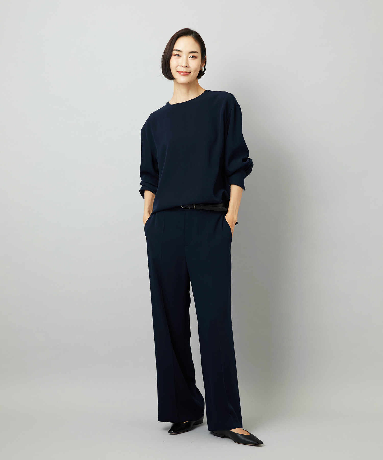 ブラウス×パンツ