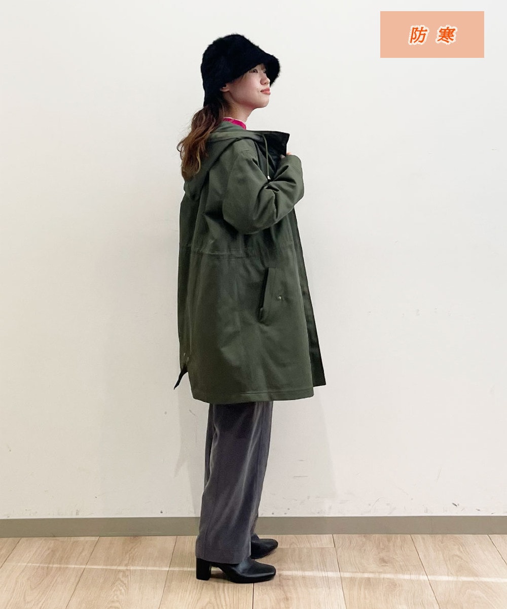 着こなし次第でロングシーズン楽しめる4wayコート