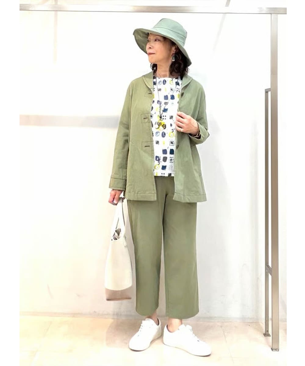 洗練された大人カジュアルスタイル