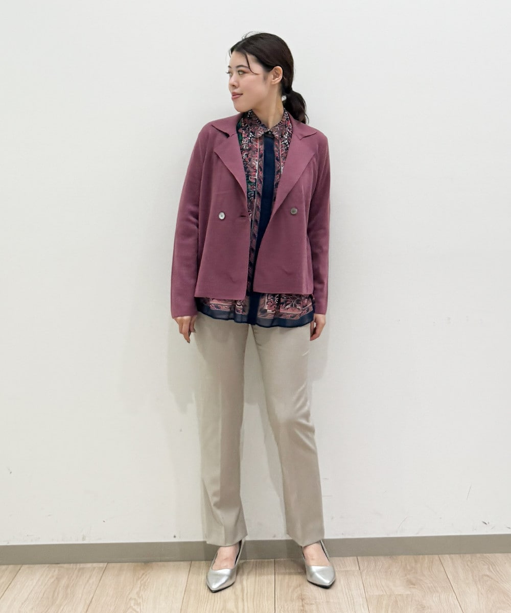 美しく引き立てるエレガントな印象に