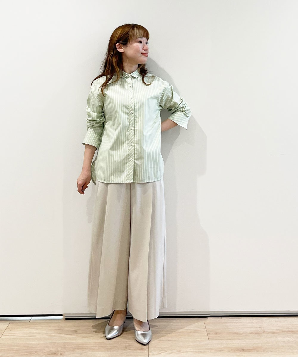 コットン100％のストライプシャツ