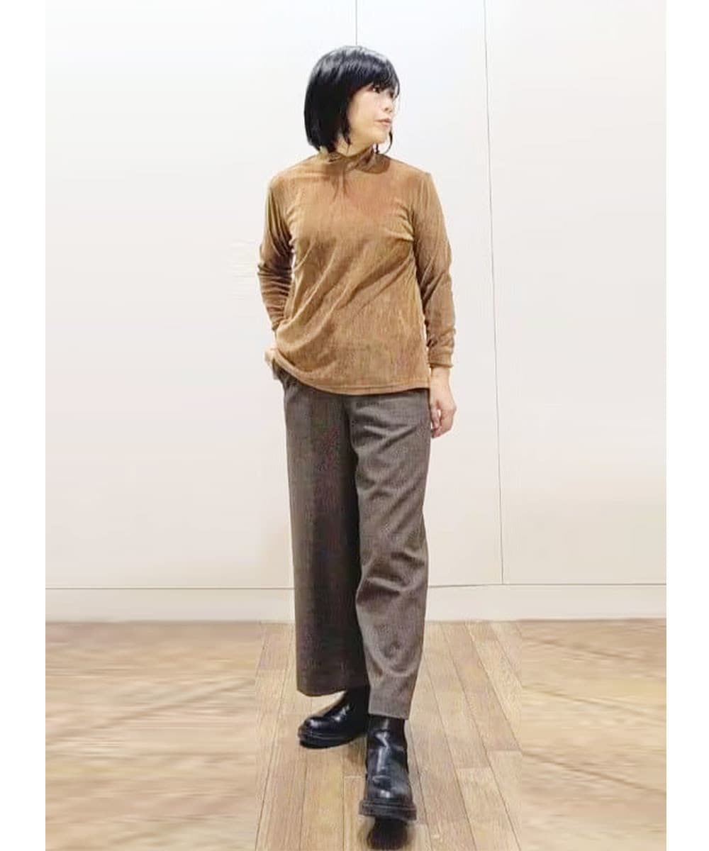 ほどよい肉感で頼りになるニットジャケット