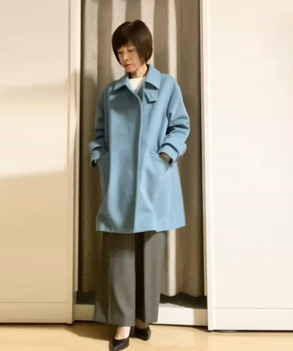 襟元のタブデザインは今年のトレンド！