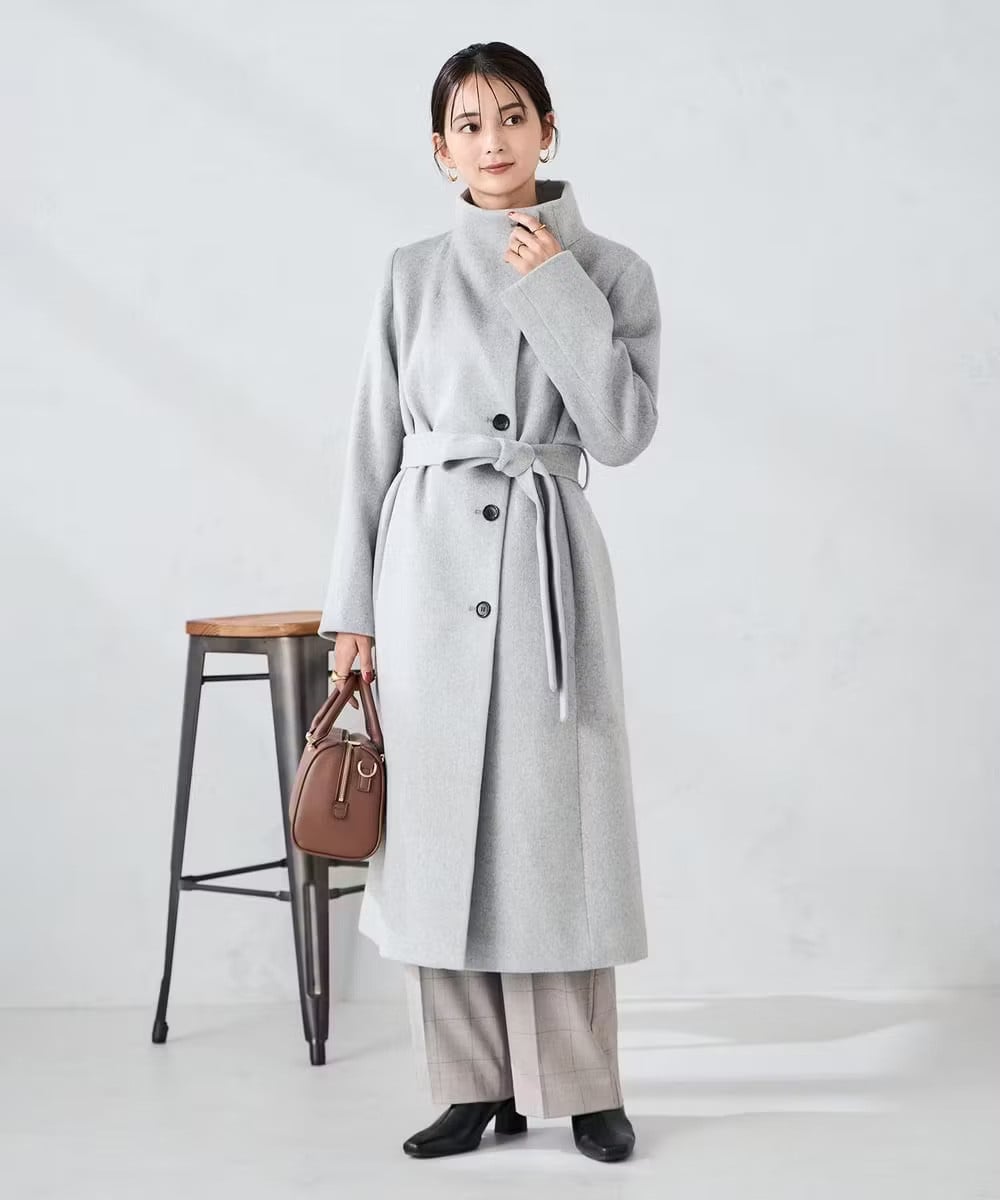 折り返しラペルロングコート