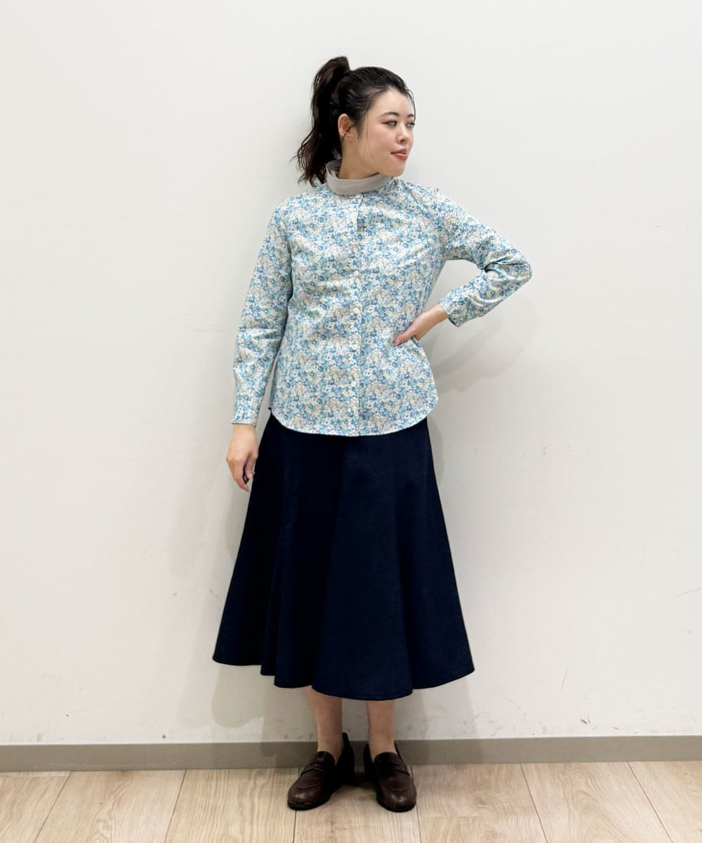 上品さ纏うLIBERTYブラウス