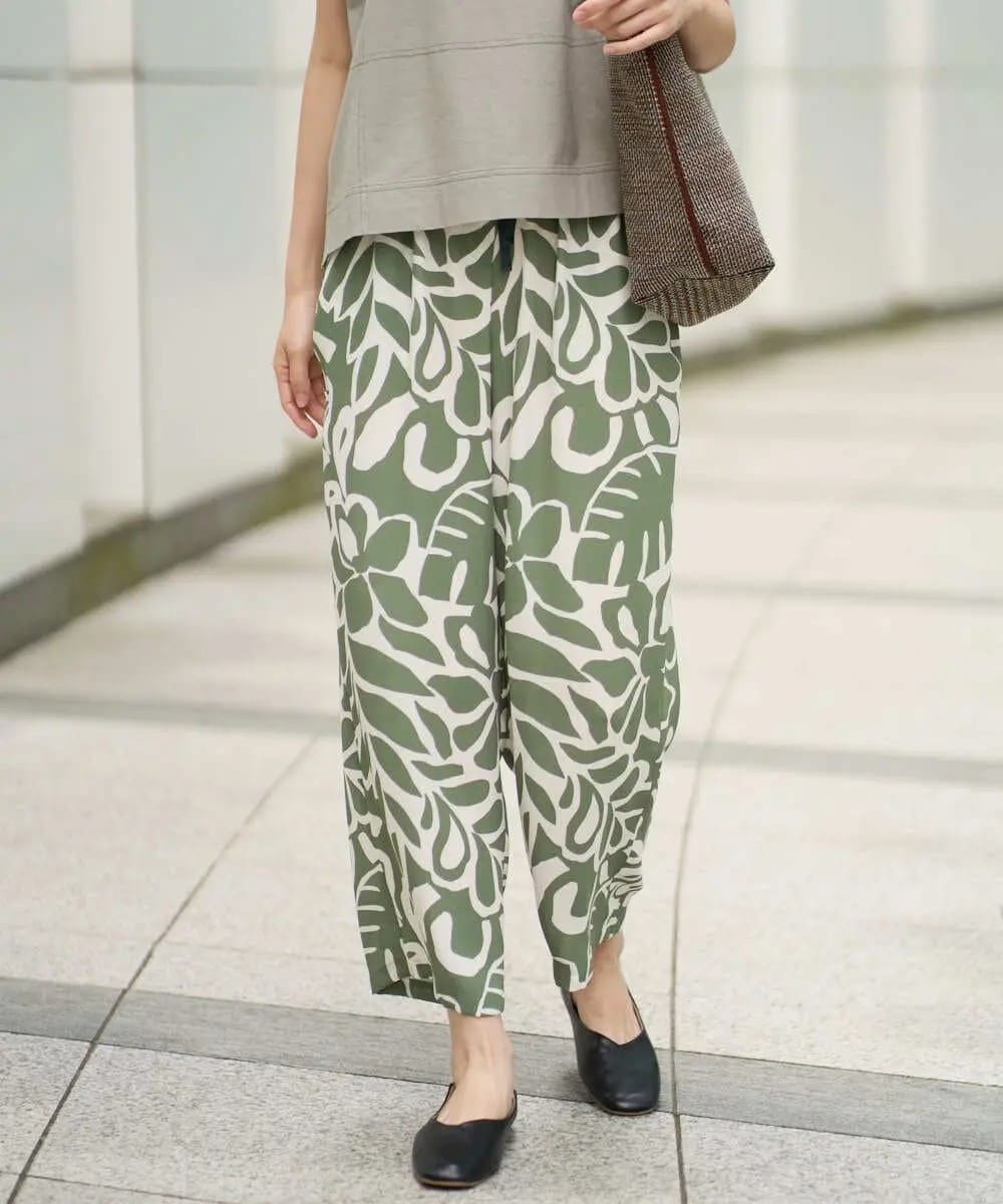 [洗える・日本製]ボタニカルフラワープリントパンツ