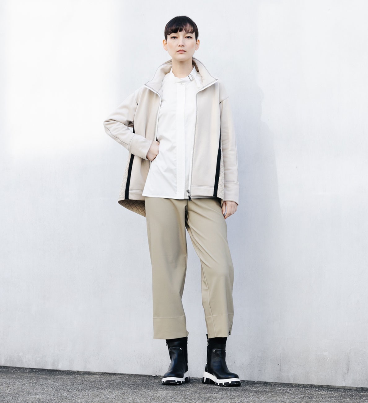 キルティングポイントデザインシャツ
Color：White