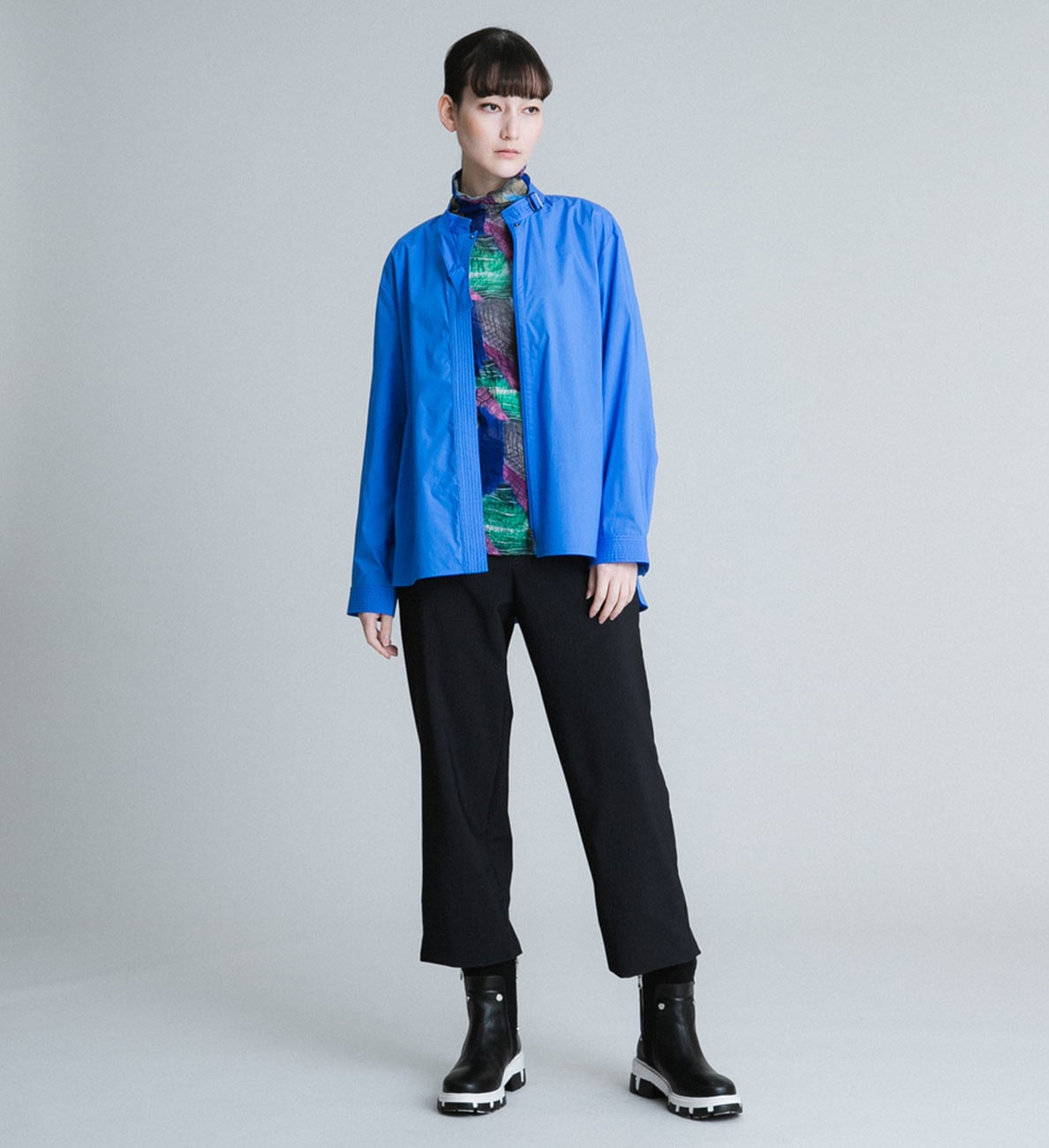 キルティングポイントデザインシャツ
Color：Blue