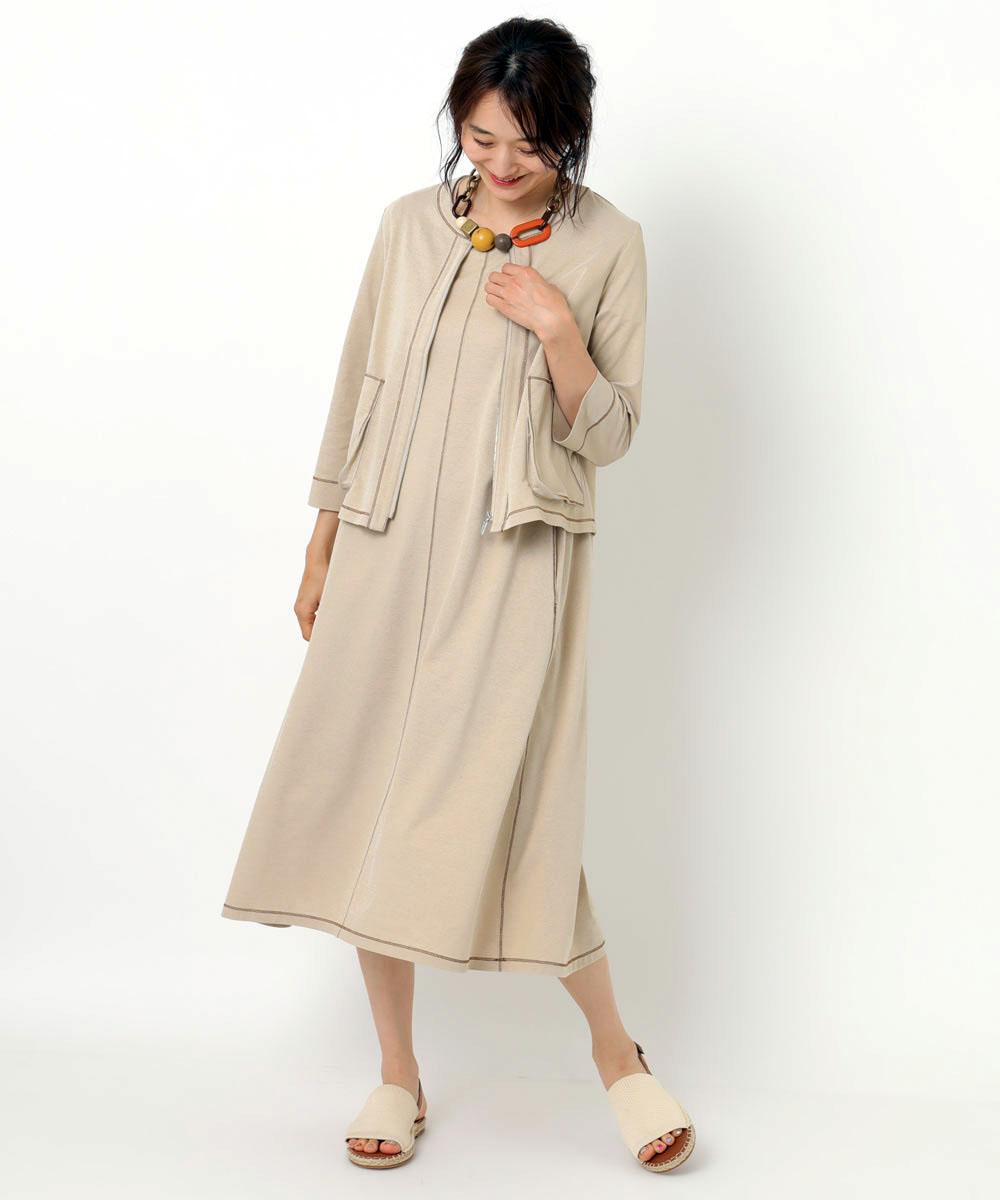気心地抜群のジャージーワンピース カーデのレイヤードは落ち着いたベージュで全身を品よく軽やかに イトキンオンラインストア
